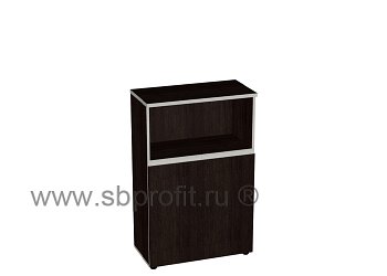 Шкаф широкий средний полуоткрытый