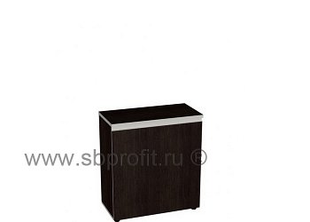 Стеллаж широкий низкий закрытый