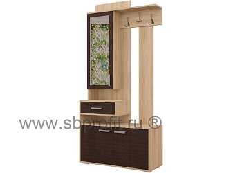 Прихожая с зеркалом